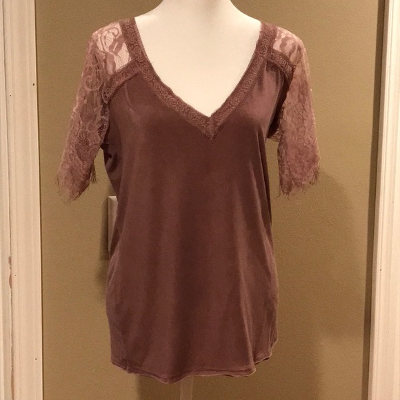 POL Tops - Pol Women V-neck Top Mauve Size Medium